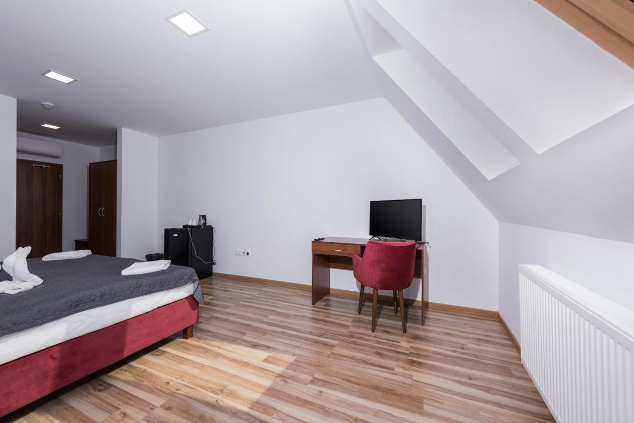 Penzion Sessler *** Trnava Exterior photo