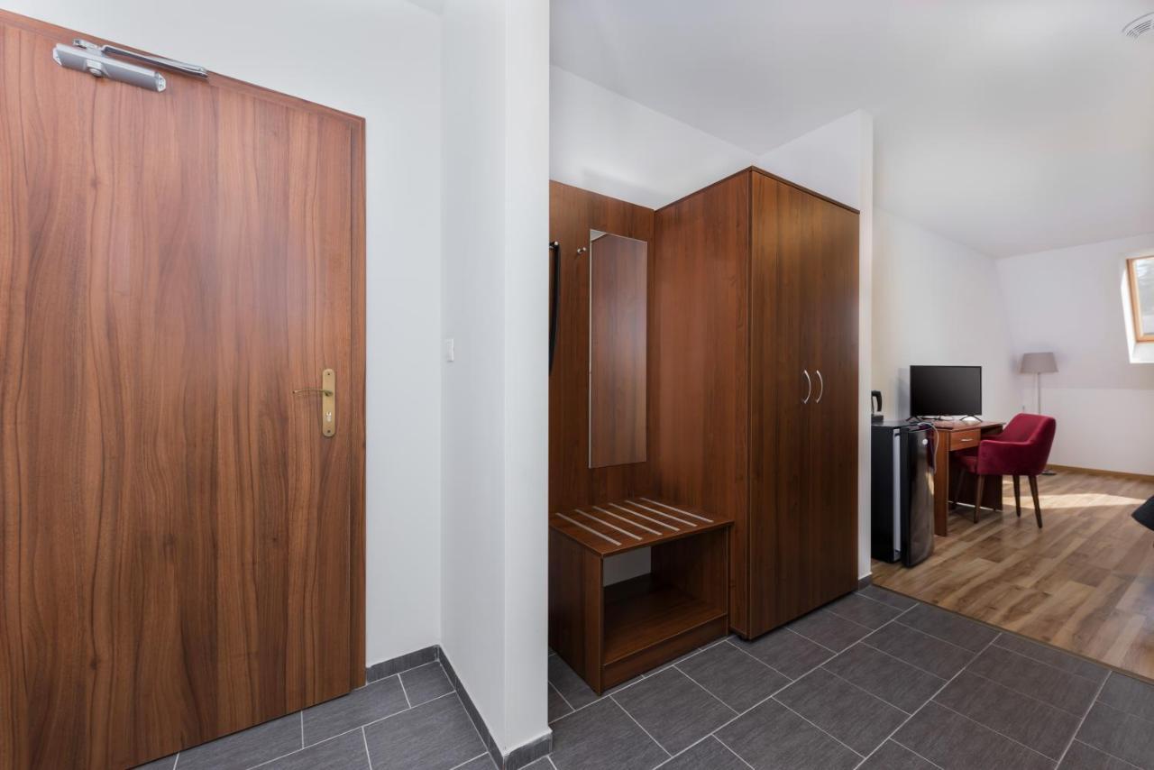 Penzion Sessler *** Trnava Exterior photo