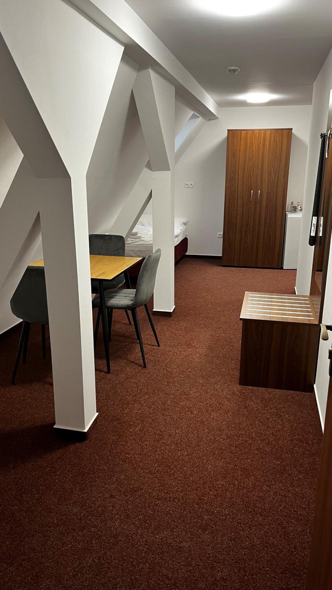 Penzion Sessler *** Trnava Exterior photo