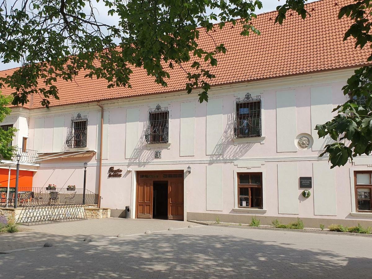 Penzion Sessler *** Trnava Exterior photo