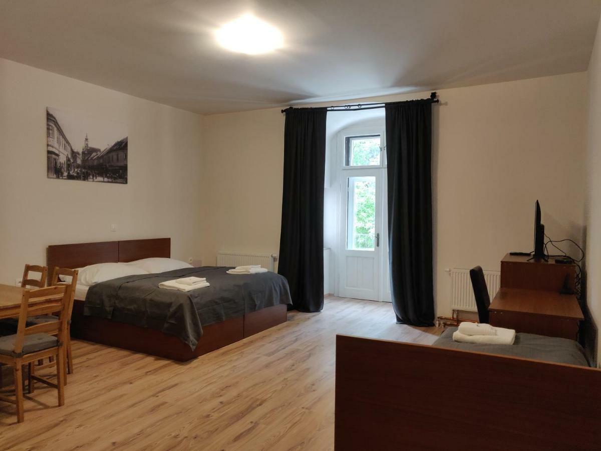 Penzion Sessler *** Trnava Exterior photo